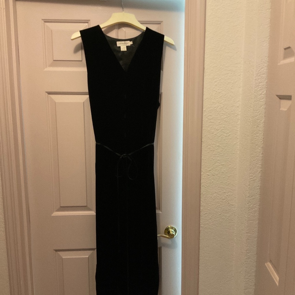 Black velvet dress